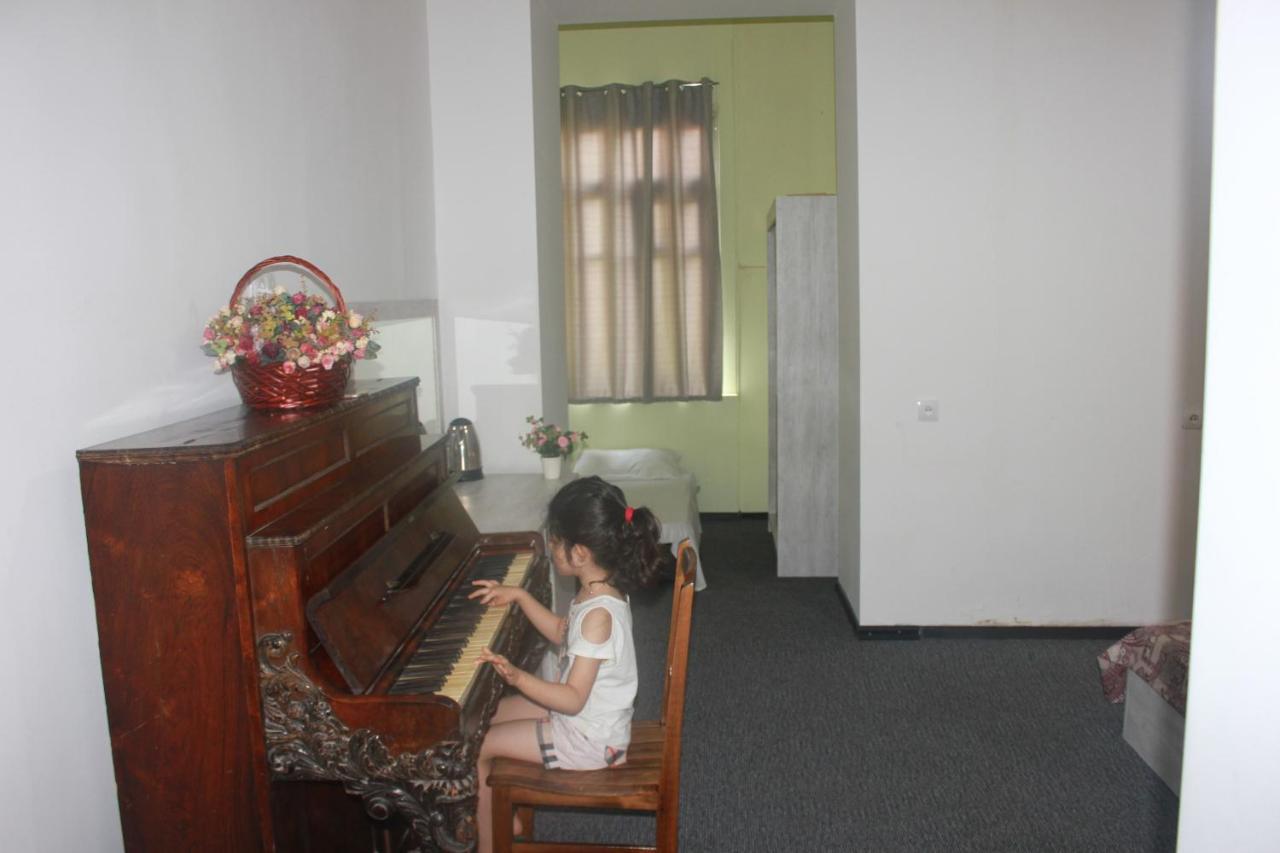 Diamond Georgia Hotel Тбилиси Екстериор снимка