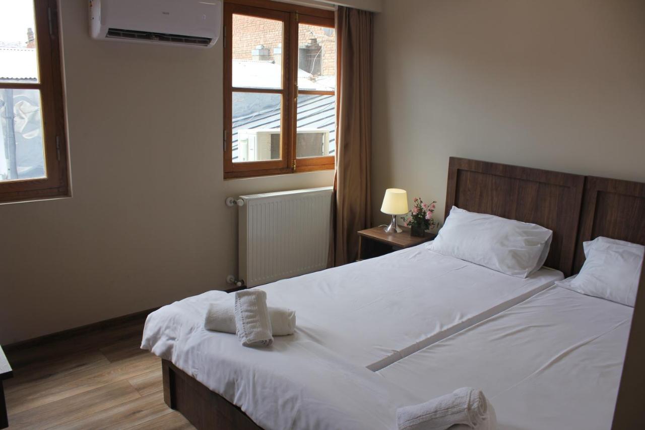 Diamond Georgia Hotel Тбилиси Екстериор снимка