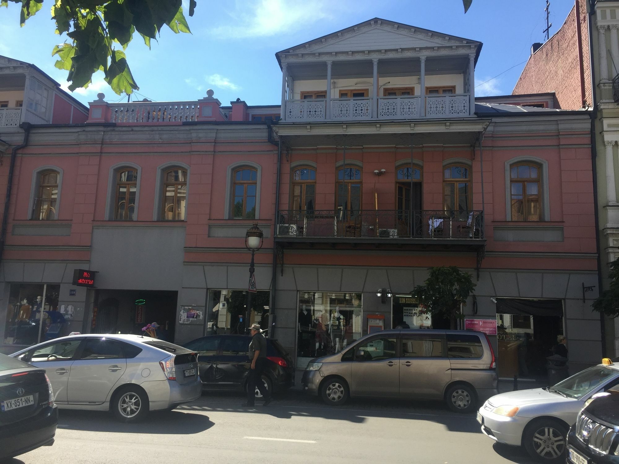 Diamond Georgia Hotel Тбилиси Екстериор снимка
